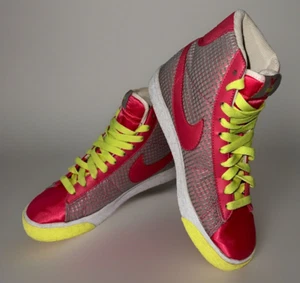 Blazer Nike High Tops donna taglia 6 Aster rosa/giallo fluo #317808-600 - Foto 1 di 9