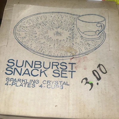 A Beautiful Mid Century 8 Pc Vintage Indiana Glass Clear Sunburst Snack Set - Image 1 of 4