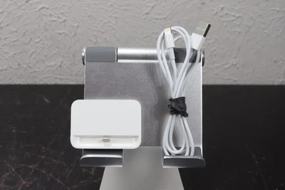 Apple 5s Dock Charger Stand A1505 Charging Station OEM Genuine Power Cable - Image 1 of 4