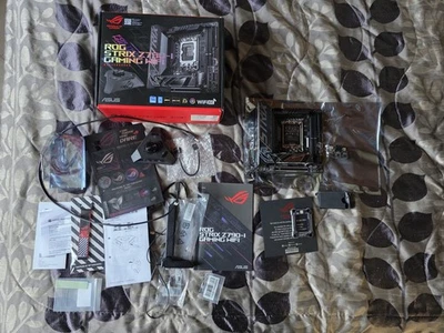 ASUS ROG Strix Z790-I Gaming WiFi LGA 1700 Mini-ITX Intel Scheda Madre - Immagine 1 di 4