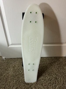 penny nickel board 27 glow in the dark Skateboard - Picture 1 of 8