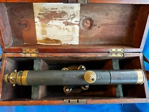 ANTIGUO NIVEL DE TOPÓGRAFOS BUFF & BUFF, CAJA DE MADERA original y placa de identificación de latón - Imagen 1 de 17