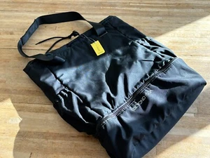 Beyond Yoga Convertible Gym Bag Black Backpack Tote Pockets - New! - Picture 1 of 4