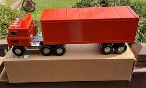 ERTL SCHNEIDER NATIONAL CARRIER SEMI TRUCK IN PLASTIC And BOX STOCK # 3868 *NOS* - Picture 1 of 21