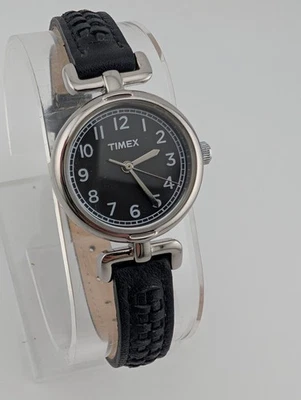 Женские часы Timex 25 мм в серебристом корпусе с черным кожаным ремешком T2N660 — новый аккумулятор - Изображение 1 из 4