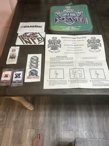 1993 NFL SUPER BOWL MERCHANDISE PADDED SEAT with Zipper Bag And Content - Bild 1 von 24