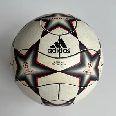 ADIDAS ЧЕМПИОНОВ ЛИГИ ФИНАЛ 6 МЯЧ Б/У UEFA 06/07 ADIDAS МЯЧ - Изображение 1 из 4