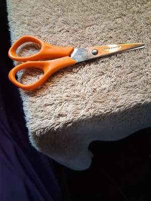 Orange Handled Small Singer Brand Scissors  5" Stainless Made In China - Image 1 of 2