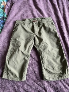 North face Shorts - Picture 1 of 8