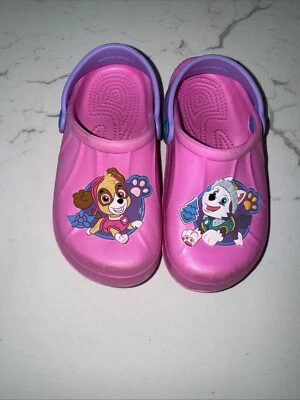 Zapatos Paw Patrol para niños usados talla 11 agotados  Foto 1 de 4