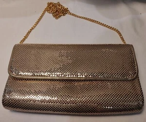 Whiting and Davis Gold Tone Evening clutch with interior mirror and shoulder str - Picture 1 of 3