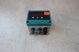 Fischer DE45520040PK06MW Differential Pressure Switch 24V Dc-Ac Range 0-4mBar - Picture 1 of 5