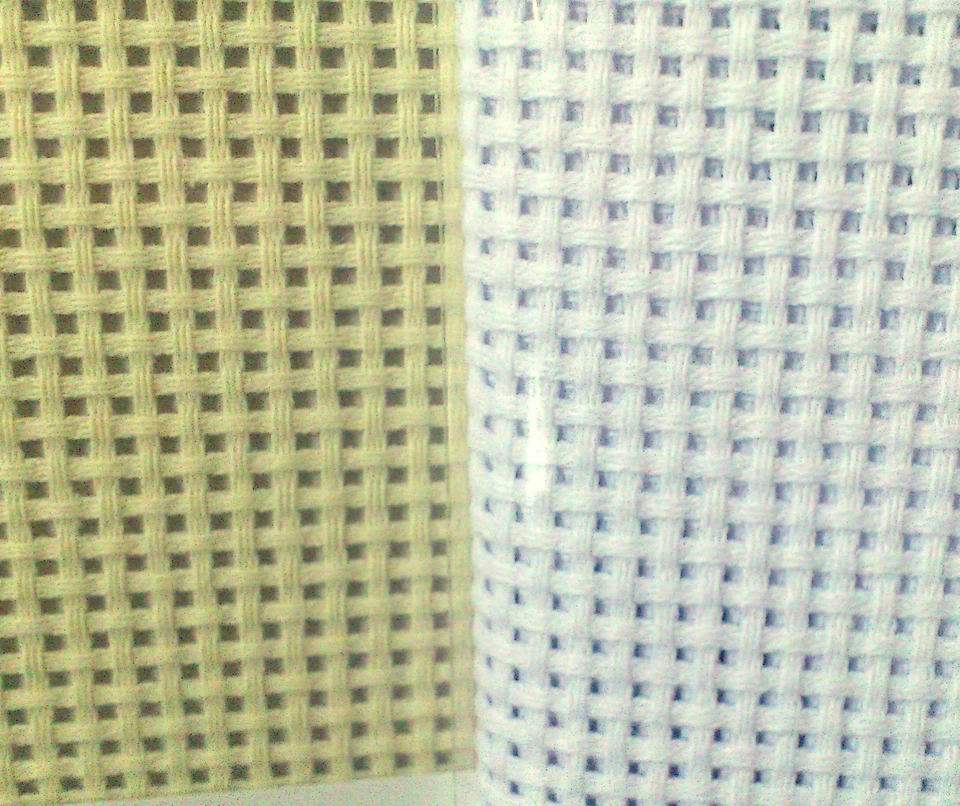 AIDA STICKSTOFF 3,2 Stiche/cm -2 FARBEN-STOFFZUSCHNITTE- 40x50cm + 40x100cm -NEU - Bild 1 von 1