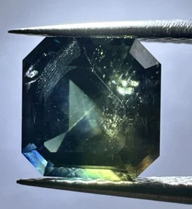 2.1 Ct Natural Teal Sapphire - Picture 1 of 8