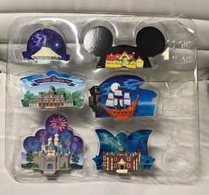 2004 (6) Disney Magic Kingdom Attractions Mini Vignettes Pieces Replacements - Bild 1 von 3