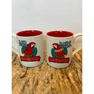 Juego de tazas de café Margaritaville Mr. Mrs. Parrot Nuestro nombre es interior rojo barro - Imagen 1 de 5