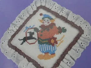 Vintage eingestelltes Kreuzstich-Set, Designs für das Nadel-Set #8602 Mr Clown - Bild 1 von 9