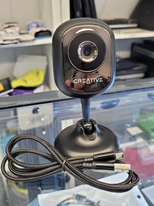 CREATIVE LIVE WEBCAM! CAM IP SmartHD Wi-Fi Monitoring Camera Model: VF0820 - Zdjęcie 1 z 6