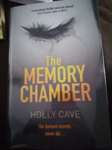Holly Cave The Memory Chamber SIGNED 1ST/1ST Goldsboro - Picture 1 of 2