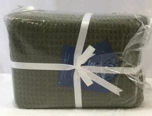 Bedsure Olive Get Cozy Cotton Comfy Waffle Blanket Size 104x90 Inch NEW - Picture 1 of 3
