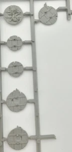 Warhammer Tabletop BITZ BITS : 6x "HOLZ" SCHILDE OHNE ARM -Tiermenschen-Chaos - Bild 1 von 2