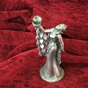Vintage Myth And Magic THE CRYSTAL QUEEN , EARLY EDITION - Picture 1 of 4