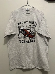 2024 Twisters Movie Not My First Tornadeo Tornado Glen Powell L/XL Promo Shirt - Bild 1 von 8