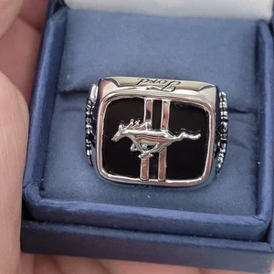 Bradford Exchange BGE925 Sterling Silver FORD Mustang Ring Sz-8.5 w/Box 18.3g - Picture 1 of 11