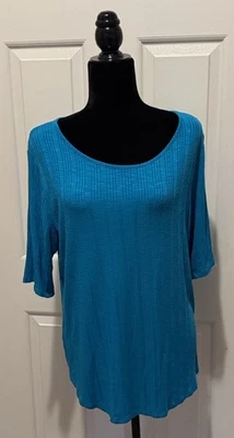 Top elástico con textura turquesa manga 1/2 21” P2P 28” largo mancha en la espalda XL Foto 1 de 4