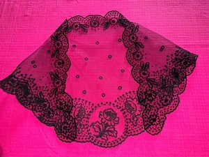 Mantille, châle ancien en tulle et velours - Imagen 1 de 5