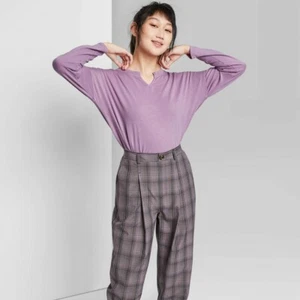 Wild Fable Damen V-Ausschnitt Kerbe Cropped Boxy T-Shirt helllila Größe wählbar  - Bild 1 von 3