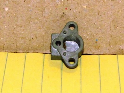 P-137-006 REDUCTION BOX WITH GEAR FOR OLDER 0-8-0 HO SCALE AHM/RIVAROSSI NEW - Image 1 of 4