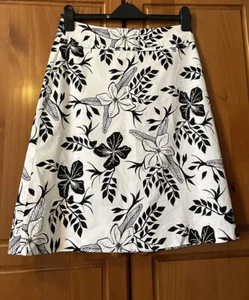 Nwot H&M White Black Floral Stretch Cotton Fully Lined Skirt UK8 L23" - Picture 1 of 5