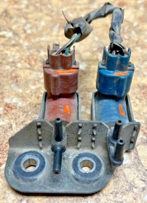 ⭕️ 96 97 98 Suzuki Swift Geo Metro EGR FPR Vacuum Solenoid Purge Valve VSV ⭕️ Foto 1 de 4