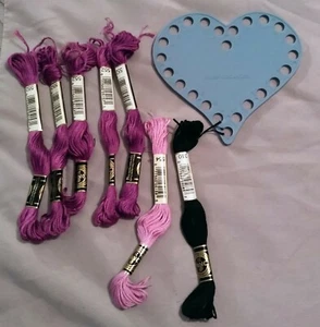 Set Herz Zahnseide Organizer hält 24 Farben 7 Knäuel Zahnseide lila pink schwarz - Bild 1 von 5
