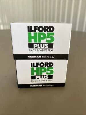 Película Ilford HP5 PLUS 400 blanco y negro 35 mm (24 exposiciones, paquete de 2) Foto 1 de 2