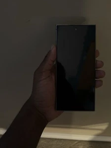 Samsung Galaxy S24 Ultra - Photo 1 sur 9