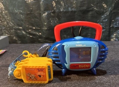 VTG 2002 TIGER ELECTRONICS DISNEY KID CLIPS RADIO BOOMBOX W/  5 DISNEY SONGS  - Image 1 of 4