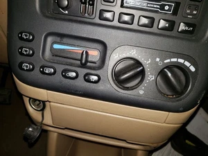 Temperature Control With AC Heated Back Glass Fits 99-00 CARAVAN 1179725 - Picture 1 of 9