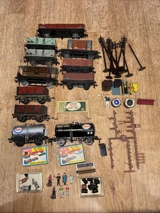 Lot Of Hornby Dublo OO Wagons Tank Accessories Figure Metal Plastic Vintage  - Picture 1 of 12
