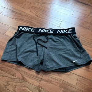Nike Dri-Fit Gray and Black Fold Over Workout Shorts Size Large - Picture 1 of 5