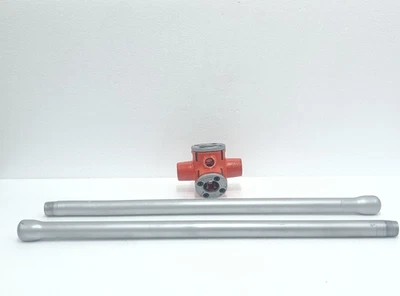 RIDGID 30-A 3-WAY 3/8 , 1/2 , 3/4 PIPE THREADER HAND HELD THREADER WITH HANDLES - Image 1 of 4