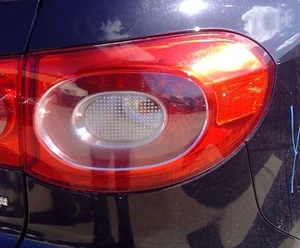 09 10 2011 Toyota Tiguan Passenger Right RH Tail Light Lamp | Quarter Mounted - Picture 1 of 12