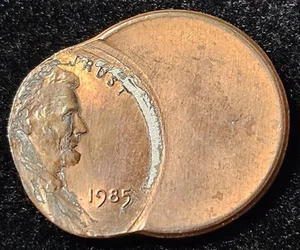1985 P FULL DATE Lincoln Cent Off Center - Picture 1 of 2