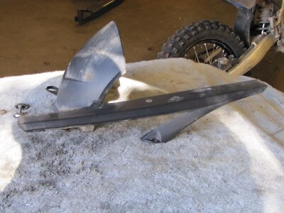 KTM 990SM 2010-corteza de cadena trasera/colpa de barro Foto 1 de 3