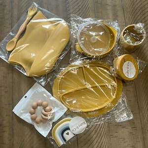 New Gift Set Baby Silicone Suction Plate, Pocket Bib, Suction Bowl, Cup + More - Picture 1 of 7