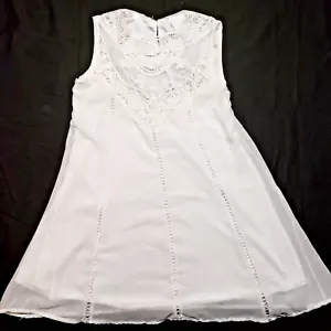 B Ann's Boutique Lace/Crochet White Baby Doll Dress Sm - Picture 1 of 6