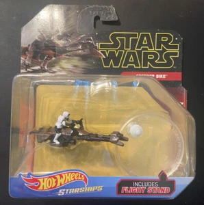 Hot Wheels Star Wars Astronavi Speeder Bici e Supporto di Volo 1:64 Disney 2018 - Foto 1 di 3