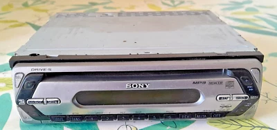 Autoradio Sony Cd Radio MP3 CDX-S22 Xplod Vintage Funzionante - Immagine 1 di 4