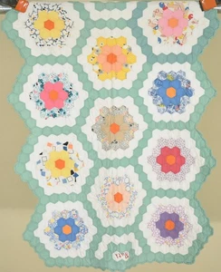 BEAUTIFUL Vintage 1930's Grandmother's Flower Garden Antique Crib Quilt "Ruth"! - Picture 1 of 8